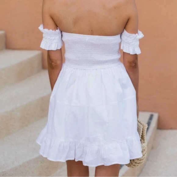 CAITLIN COVINGTON X PINK LILY The Mykonos Corset Detail Off the Shoulder White - Picture 2 of 5